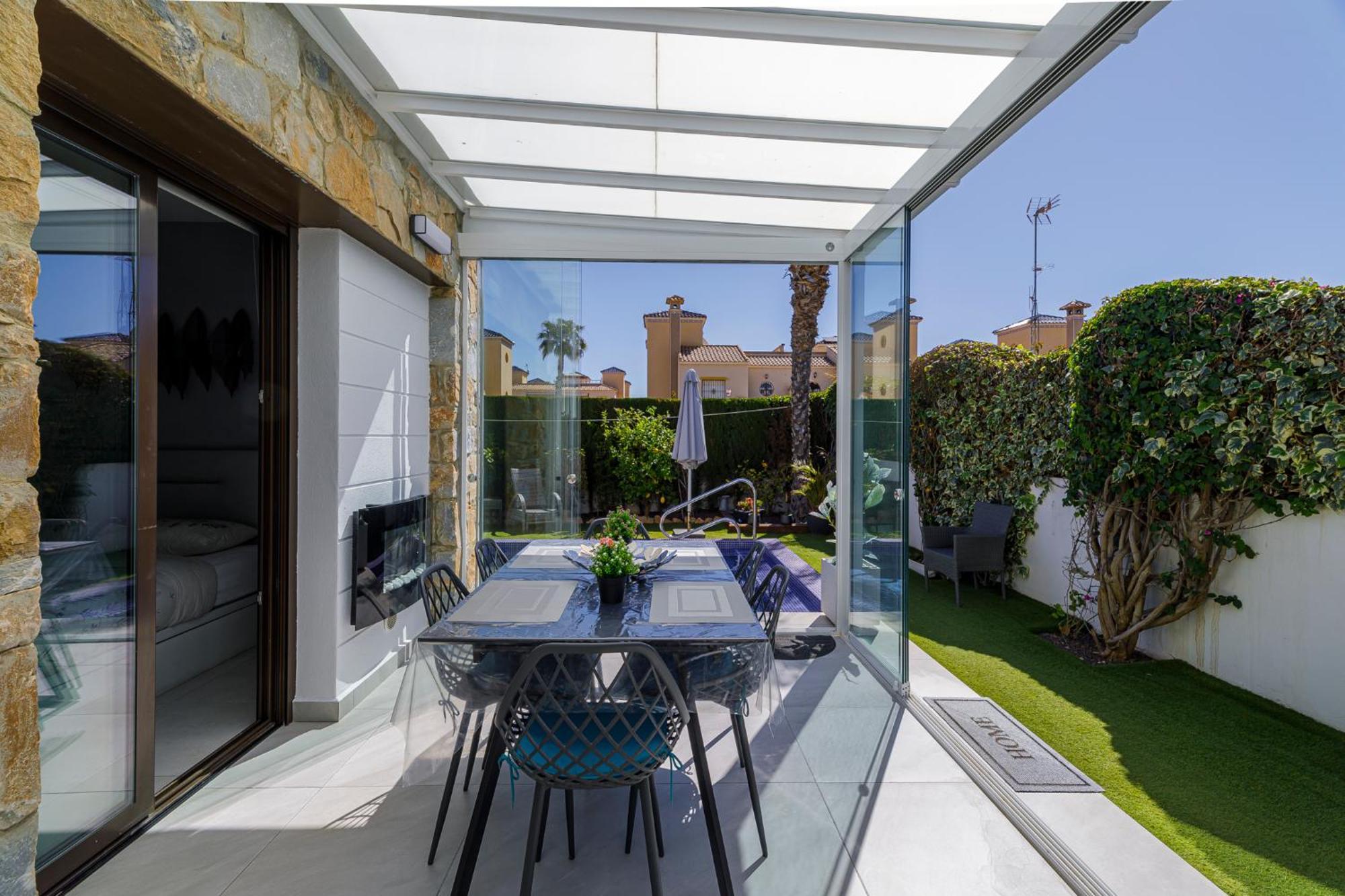 Luxe Met Verwarmd Prive Zwembad - Cabo Roig