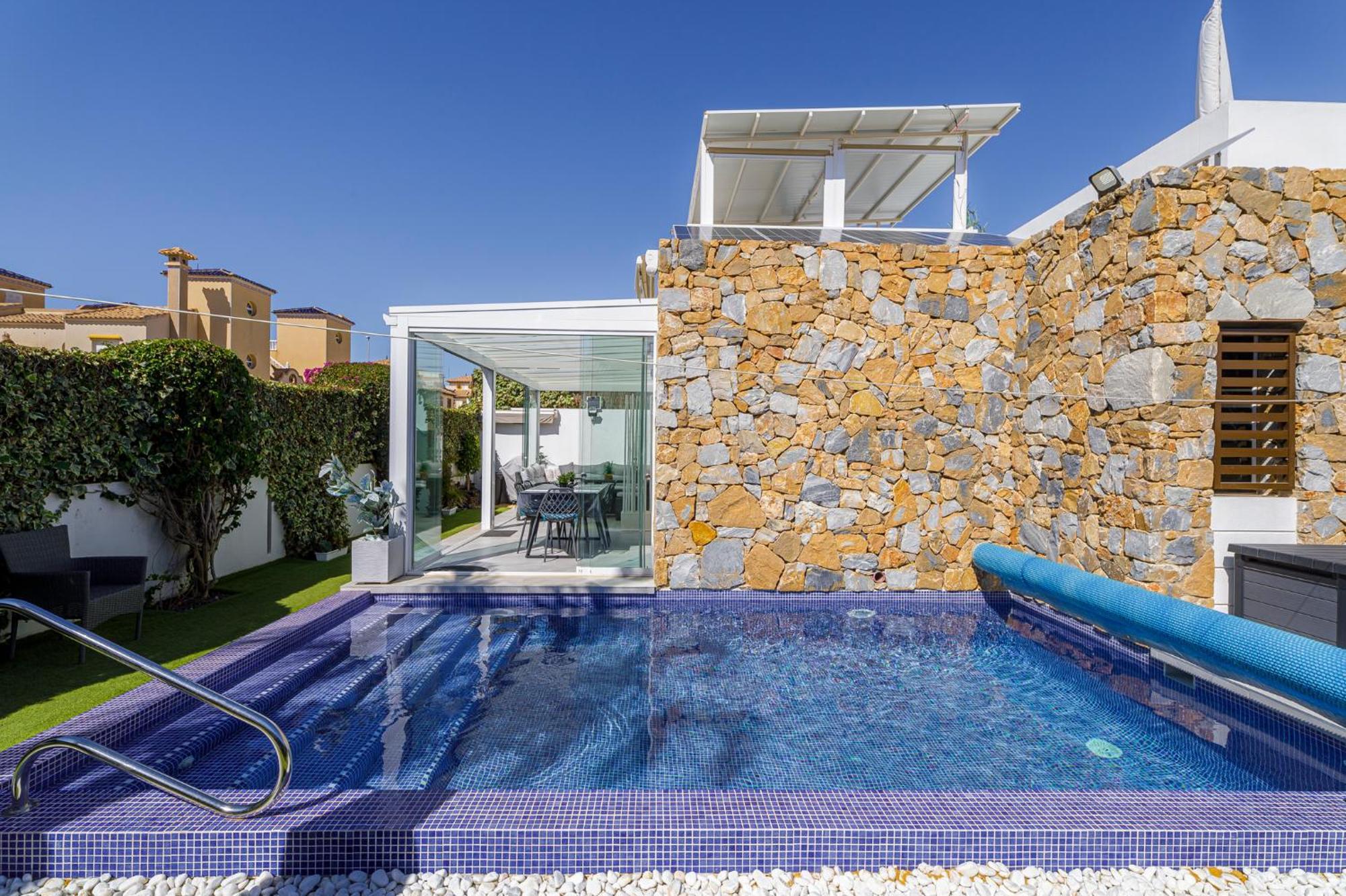 Luxe Met Verwarmd Prive Zwembad - Cabo Roig Villa Orihuela