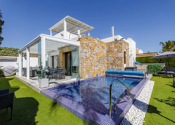 Luxe Villa Met Verwarmd Prive Zwembad - Cabo Roig
