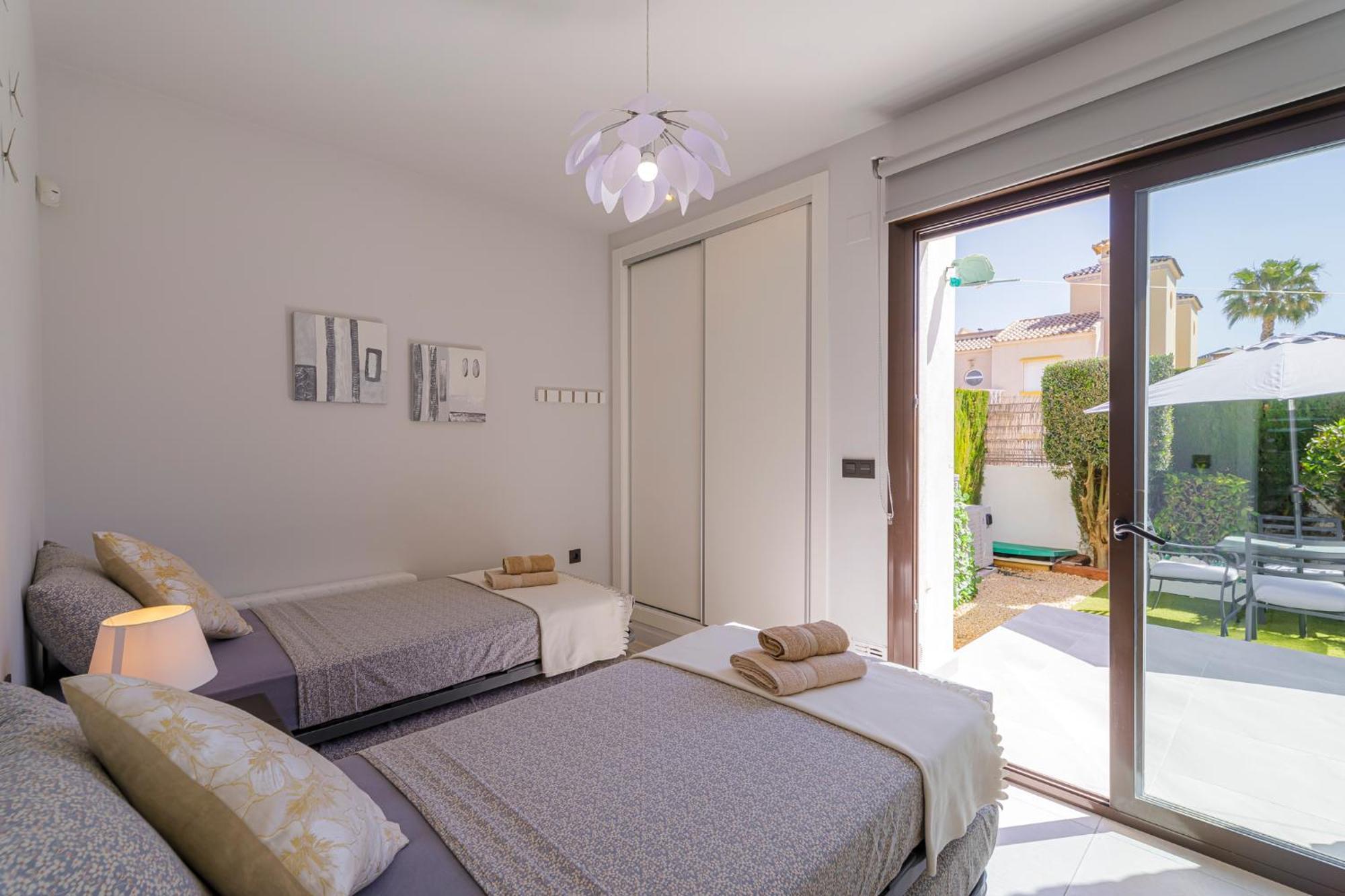 Luxe Met Verwarmd Prive Zwembad - Cabo Roig Villa